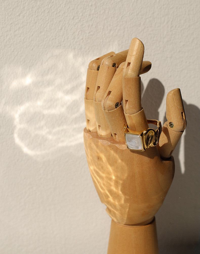 Shell Vintage Metal Fashion Ring