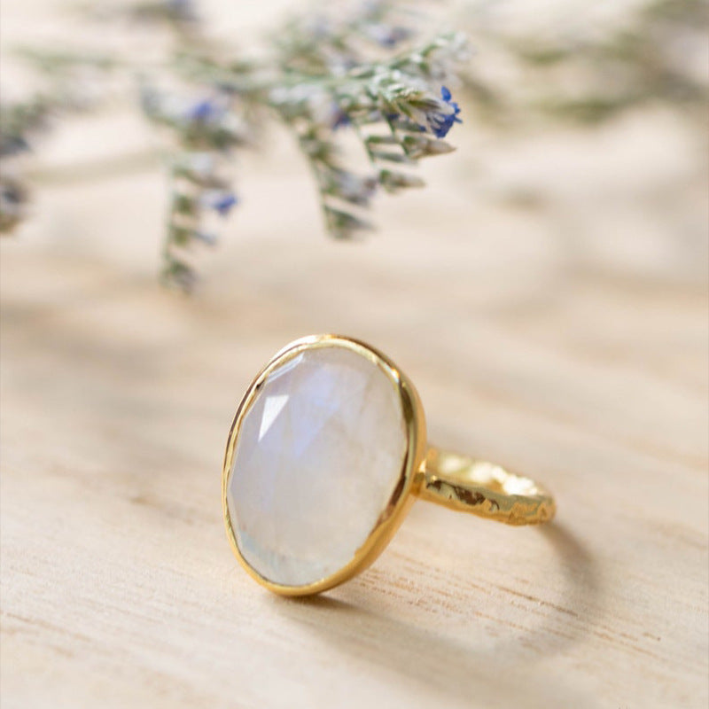 Fashion Inlaid Opal Ring Female Personalized Cold Style